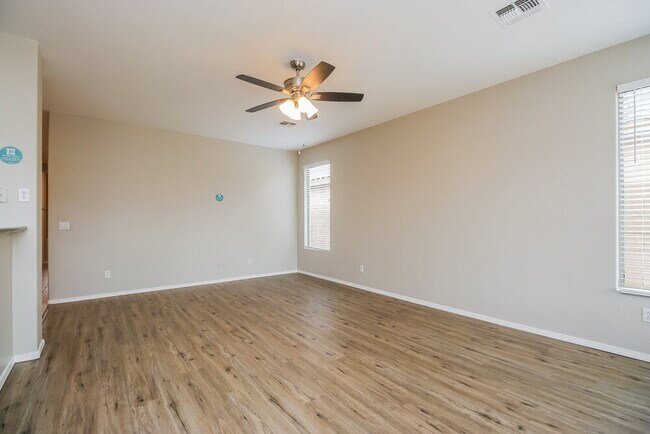 Building Photo - 29743 N Little Leaf Dr
