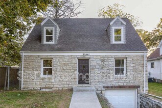 Building Photo - 1007 S Noland Rd