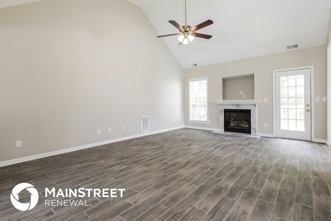 Building Photo - 165 Sawgrass Way