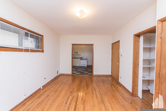 Building Photo - 2840 N Orchard St