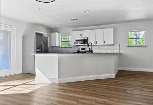 Foto del edificio - 529 Celtic Rd
