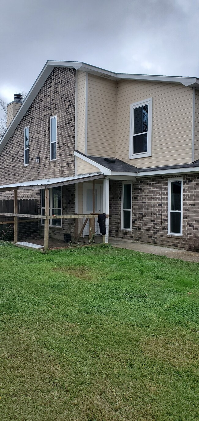 Photo - 15861 N King Bradford Dr Townhome