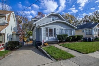 Building Photo - 1505 Hillcrest St