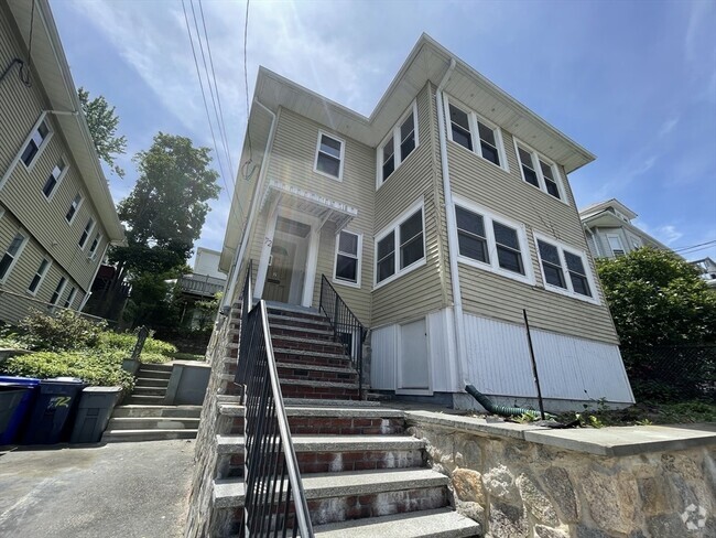 Building Photo - 72 Nonantum St
