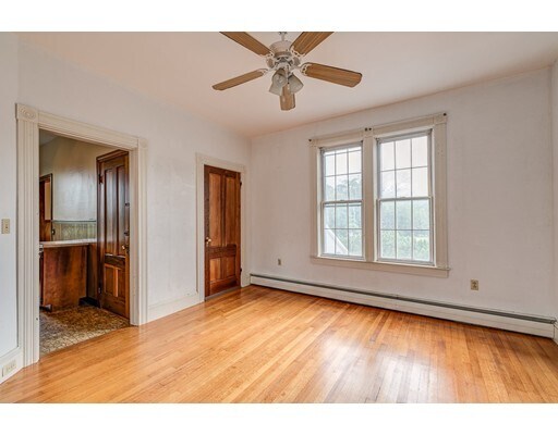 Building Photo - 269 Mendon St