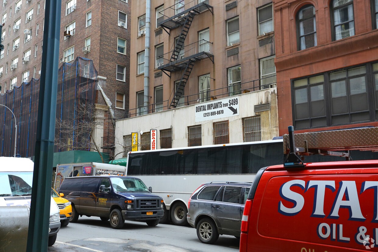 Foto del edificio - 12-14 E 37th St