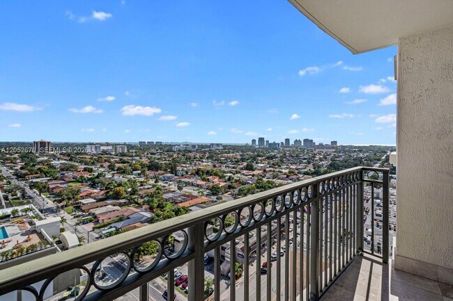 Foto del edificio - 3232 SW 22nd St