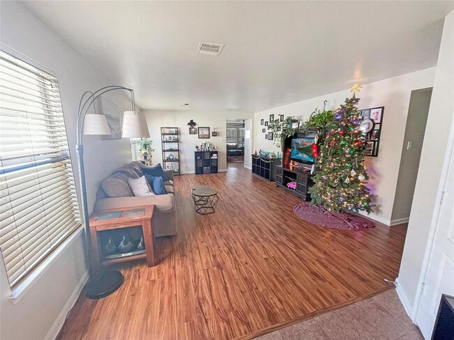 Building Photo - 15810 Randall Ridge Ln