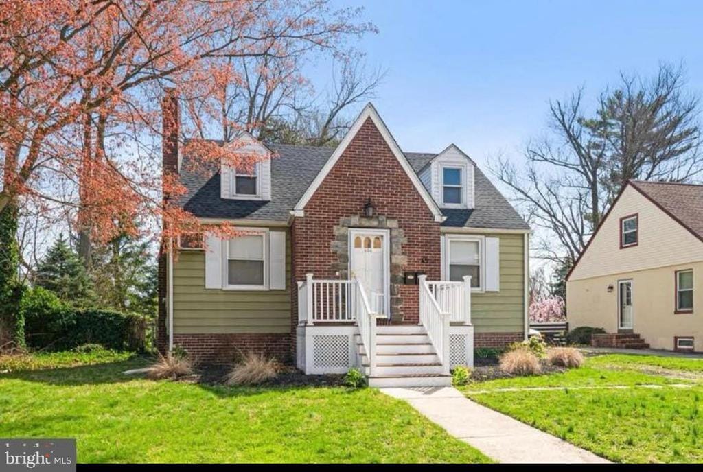 Primary Photo - 520 Walnut St