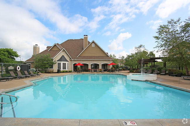 Building Photo - Manor Homes of Fox Crest