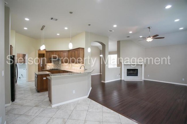 Building Photo - 11116 Sandstone Trail