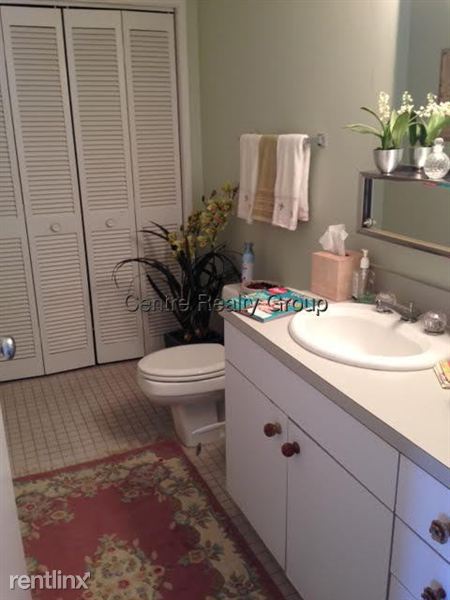 Building Photo - 116 Florence St