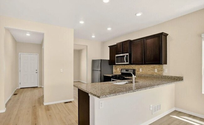 Foto del edificio - 308 Bowles St