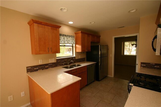 Building Photo - 11504 Shakespearean Way