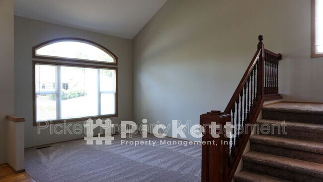 Building Photo - 12443 Mt Worthington Loop NW