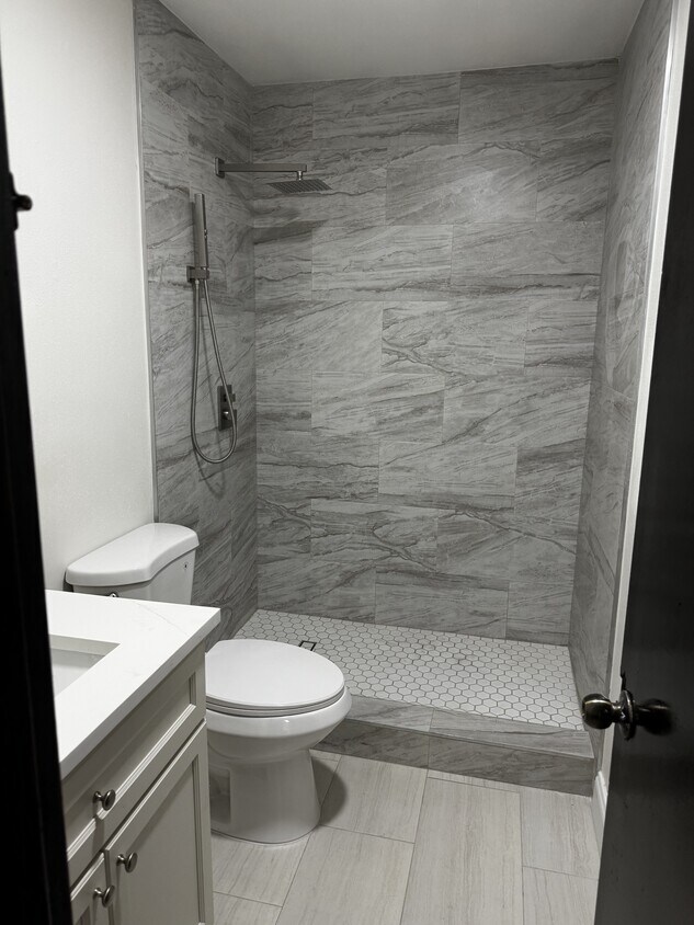 Foto del edificio - 1043 NE 20th St