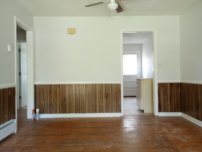 Building Photo - 121 Audrey Dr