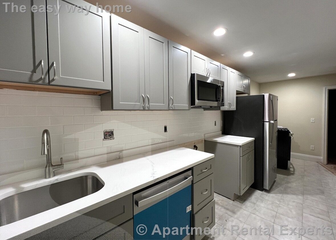 Photo - 15 Linnaean St