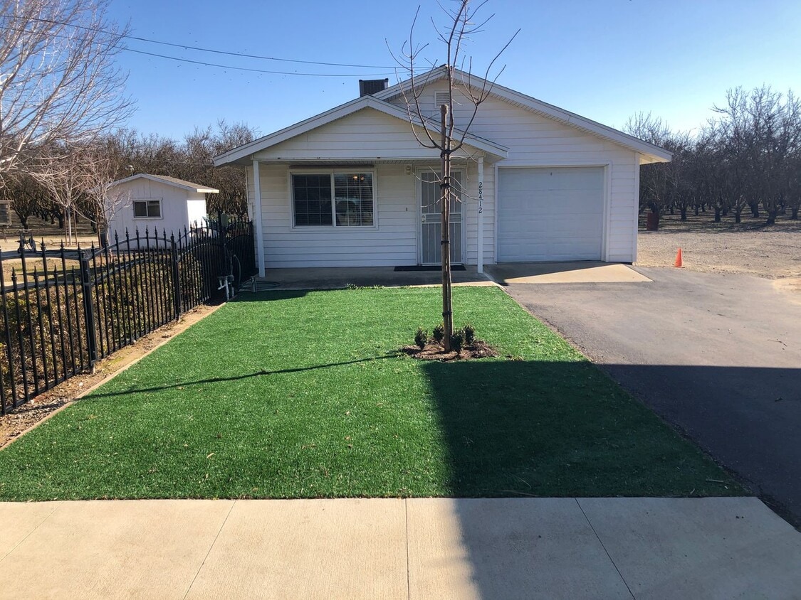 Primary Photo - NOW AVAILABLE!! QUAINT HOME IN NEWMAN OUT IN THE COUNTRY