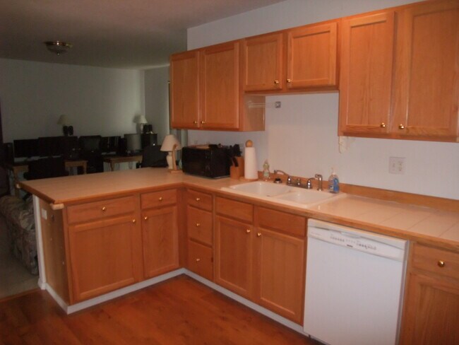Foto del edificio - North Albany /  3 bed 2 Bath - Family Room...