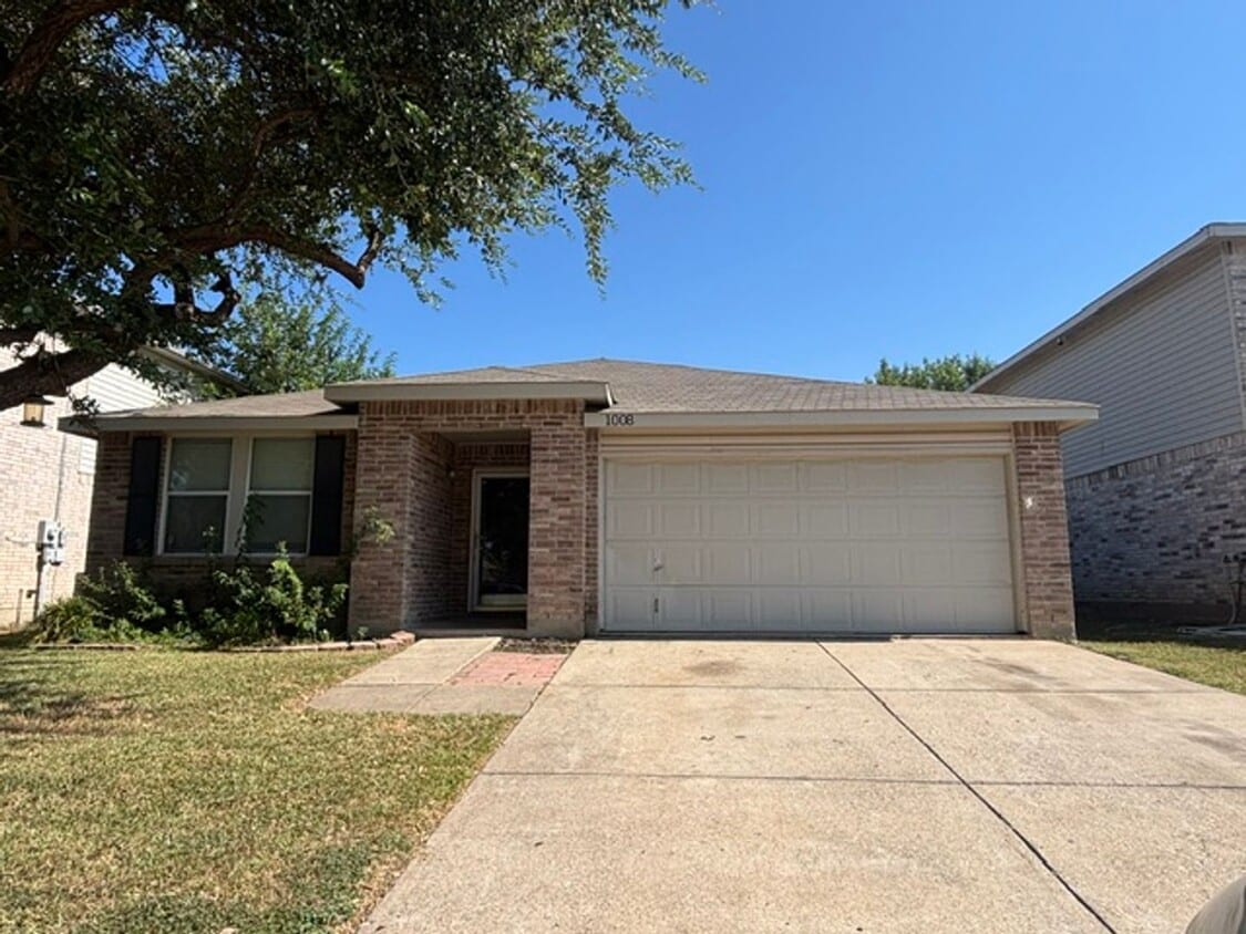 Beautiful Single Story Home in Eagle Mtn Saginaw Area - Beautiful Single Story Home in Eagle Mtn Saginaw Area