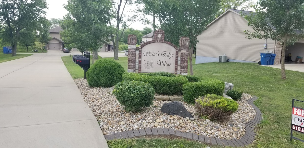 1806 Marine Rd, Saint Jacob, IL 62281 Townhome Rentals in Saint Jacob