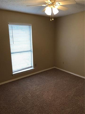 Building Photo - 3521 Primrose Ln