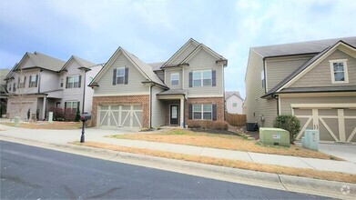 Building Photo - 5666 Apple Grove Rd NE