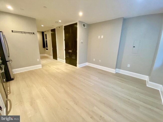 Foto del edificio - 2298 Champlain St NW