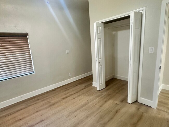Foto del edificio - 743 E Pierce St
