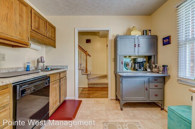 Building Photo - 3 br, 2.5 bath House - 1705 Emerald Street