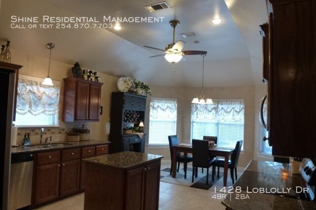 Foto del edificio - 1428 Loblolly Dr