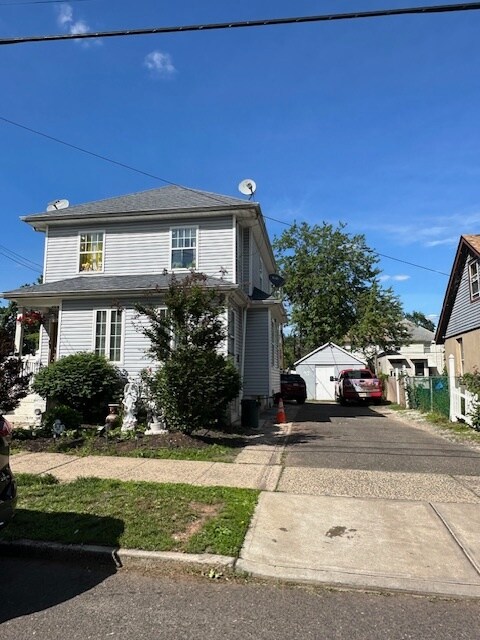 Primary Photo - 57 Quentin Ave