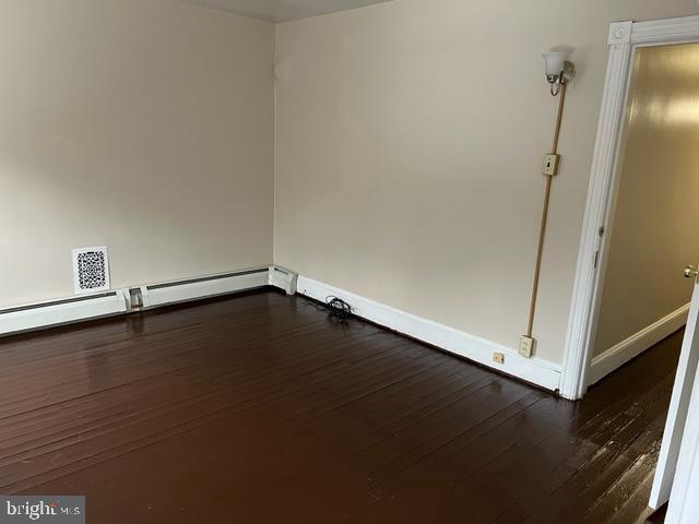 Foto del edificio - 232 Fleetwood St
