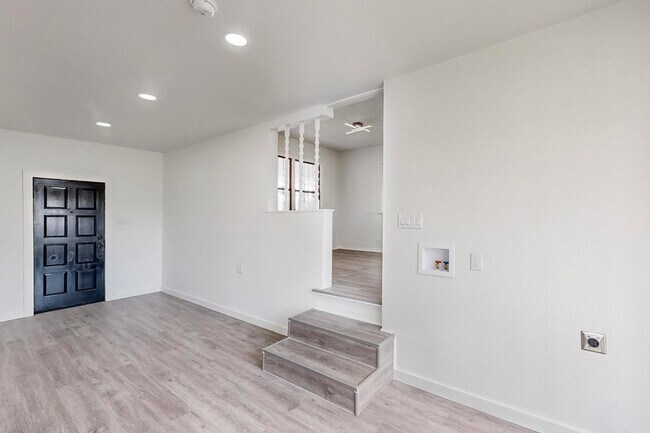 Foto del edificio - 4109 Fortune Ln