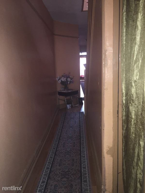 Building Photo - 188 E 55th St