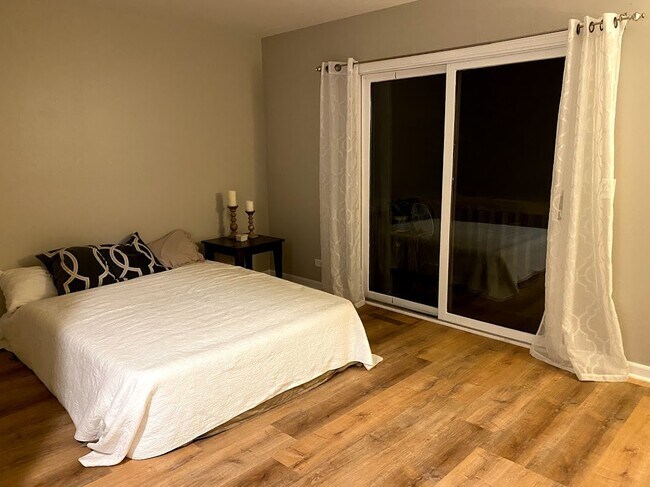 Fotografía del edificio - 518 N Harrison St