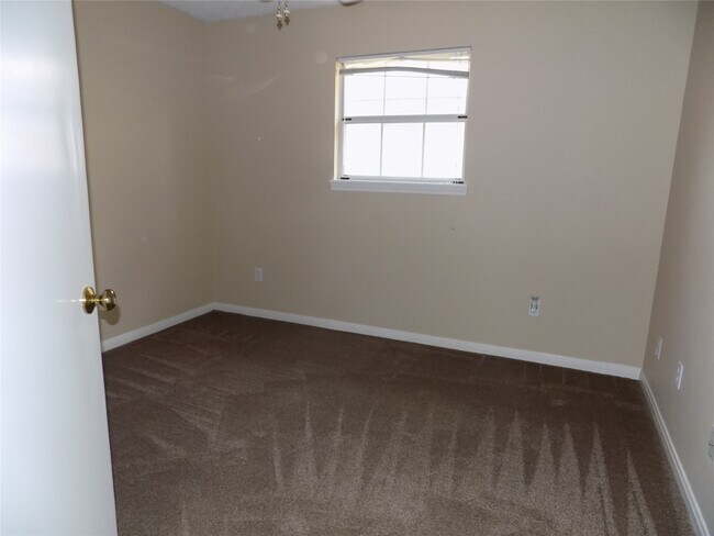Foto del edificio - 22623 River Birch Dr