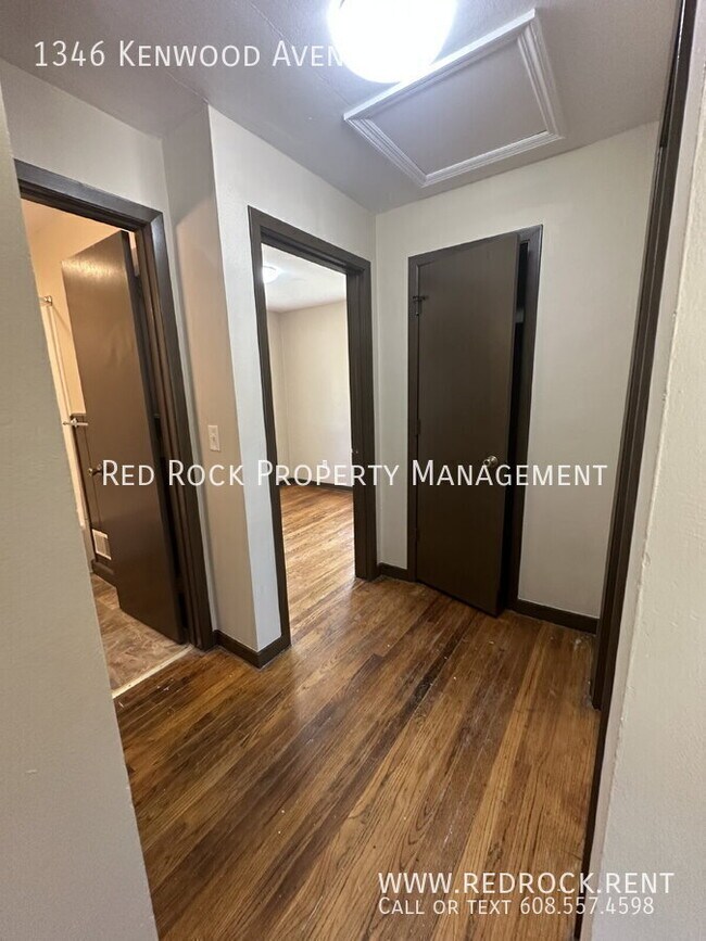Foto del edificio - 1346 Kenwood Ave