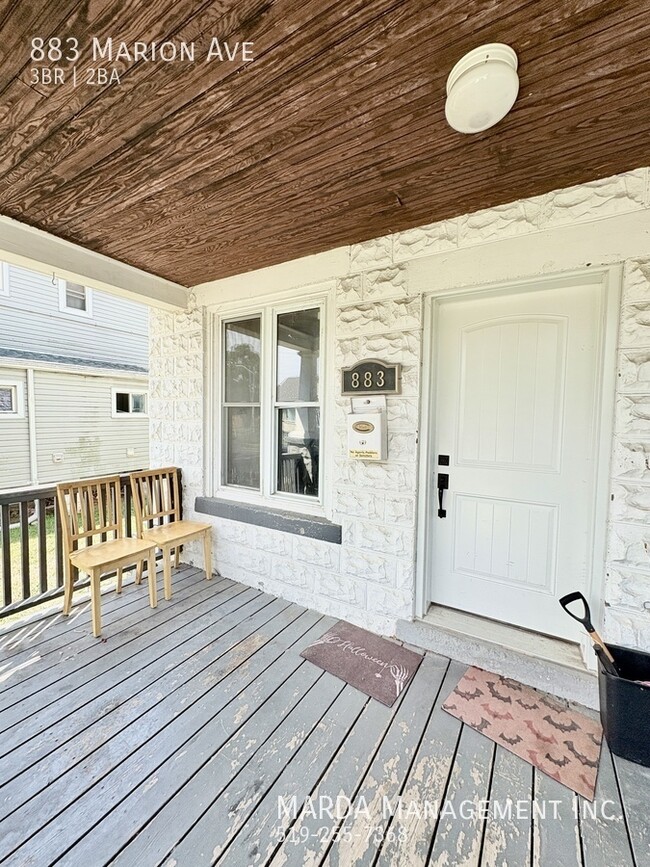 Building Photo - CHARMING 3 BED/2 BATH TOWNHOUSE - WALKERVI...