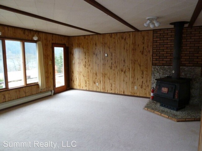 Building Photo - 1410 3rd St