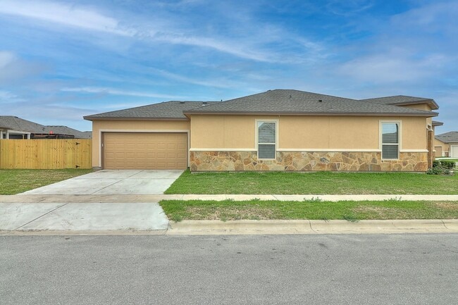 Building Photo - 2202 Crystal Bay Dr.