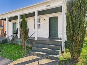 Building Photo - 1206 Rome St