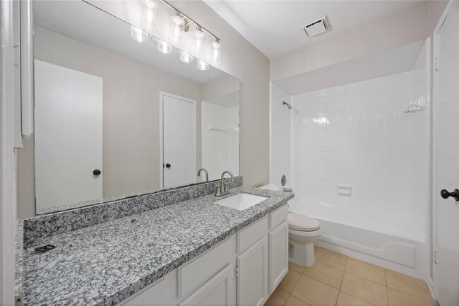 Building Photo - 16710 Cheshire Pl Dr