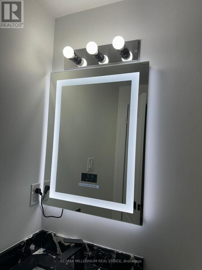 Photo du bâtiment - 37 Seahorse Ave