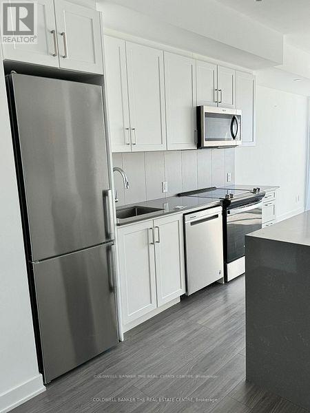 Photo du bâtiment - 681-681 Yonge St