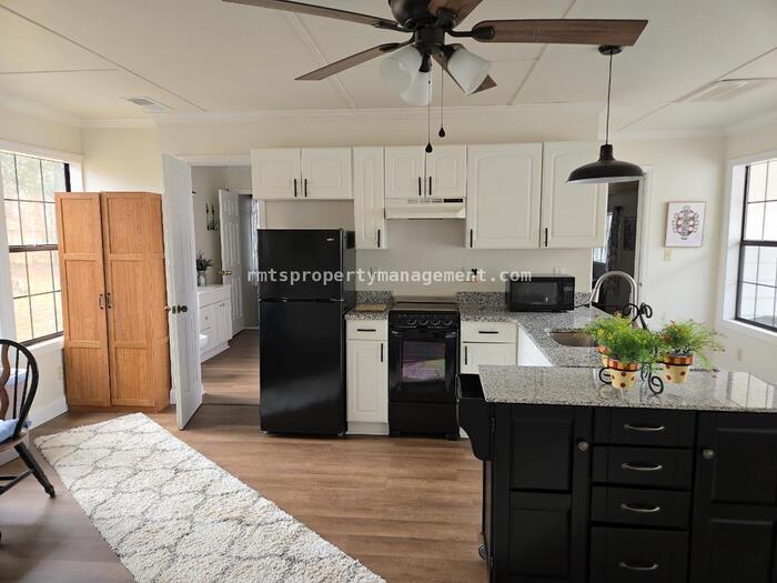 Studio Apartment - Studio Apartment