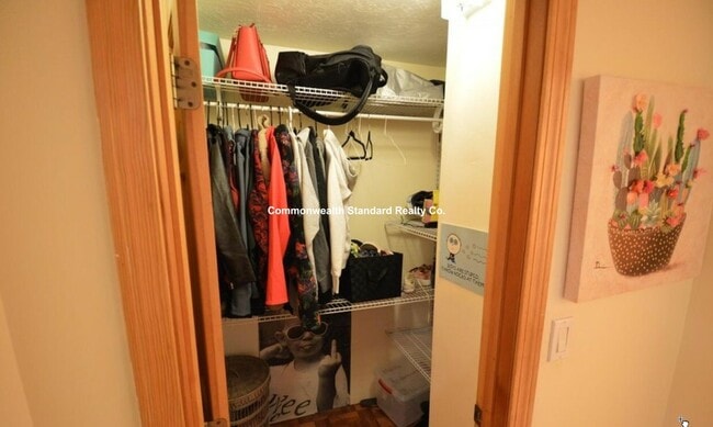 Foto del edificio - 94 Pleasant St