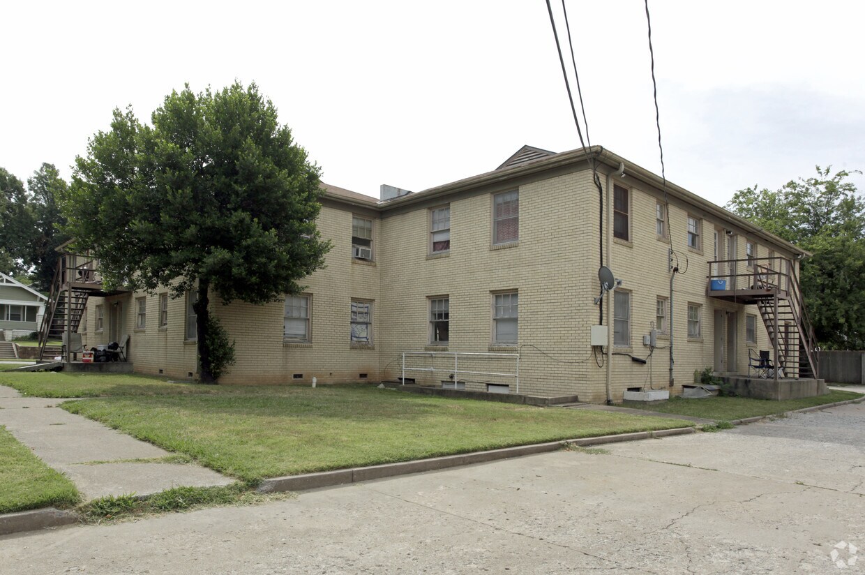Foto del edificio - Quaker Place Apartments