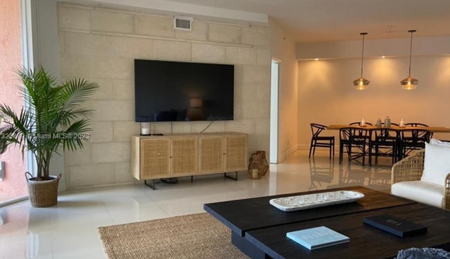 Building Photo - Beautiful 3 bedroom for Rent at Ocean Club